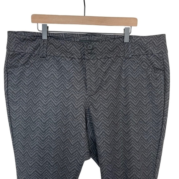Torrid Women's Size 22R Ponte Stretch Ankle Skinny Pant-Grey Chevron Sparkle - Picture 6 of 14